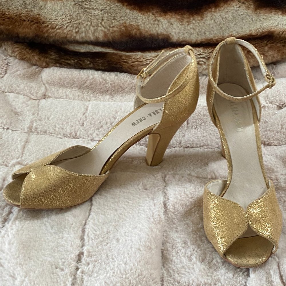 Modcloth Chelsea Crew Gold Lola Peep Toe Heel - 9.5